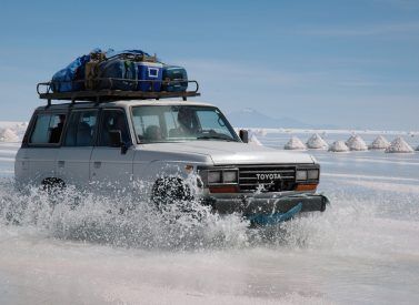 salar-de-uyuni-jeep-bolivia