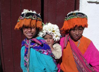 pisac-kids-peru