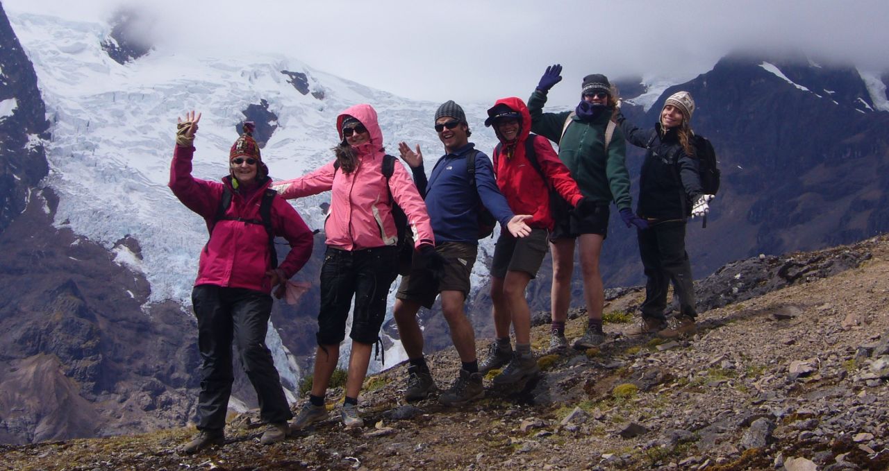 lares-group-trek-peru