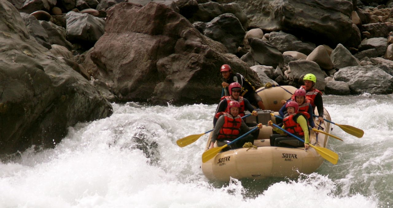 rapids Apruimac rafting Peru