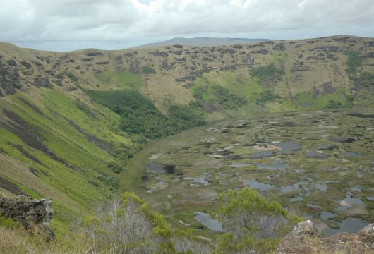 big crater easter-island