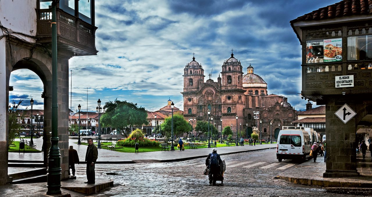 cusco plaza de armas peru