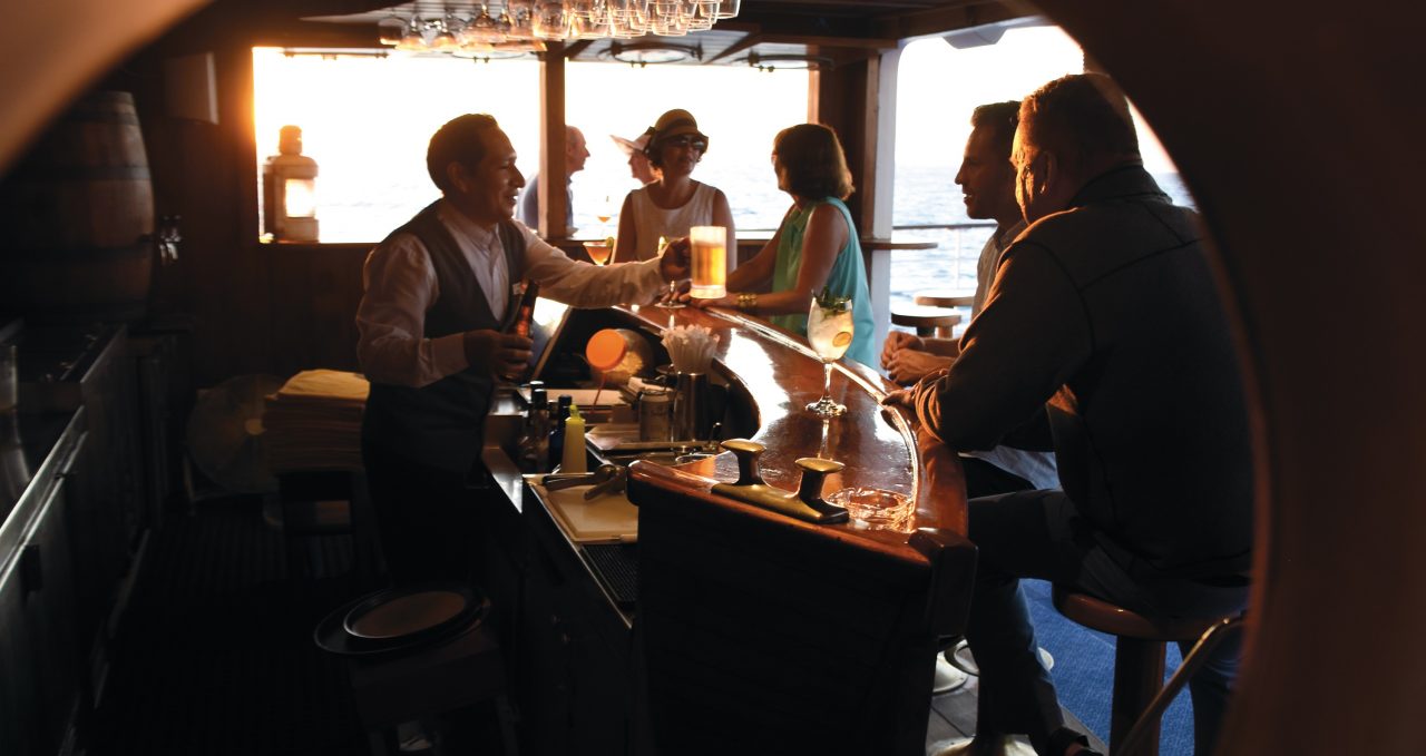 Galapagos Legend, Fishermans Bar