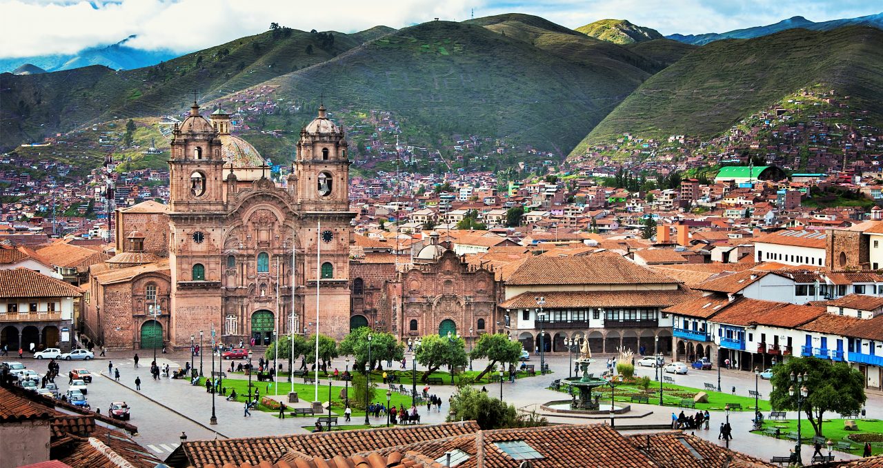 cuzco-plaza rooftops Peru