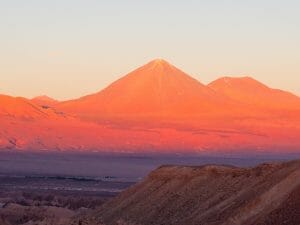 Licancabur-sunset-from-Uyuni-Bolivia