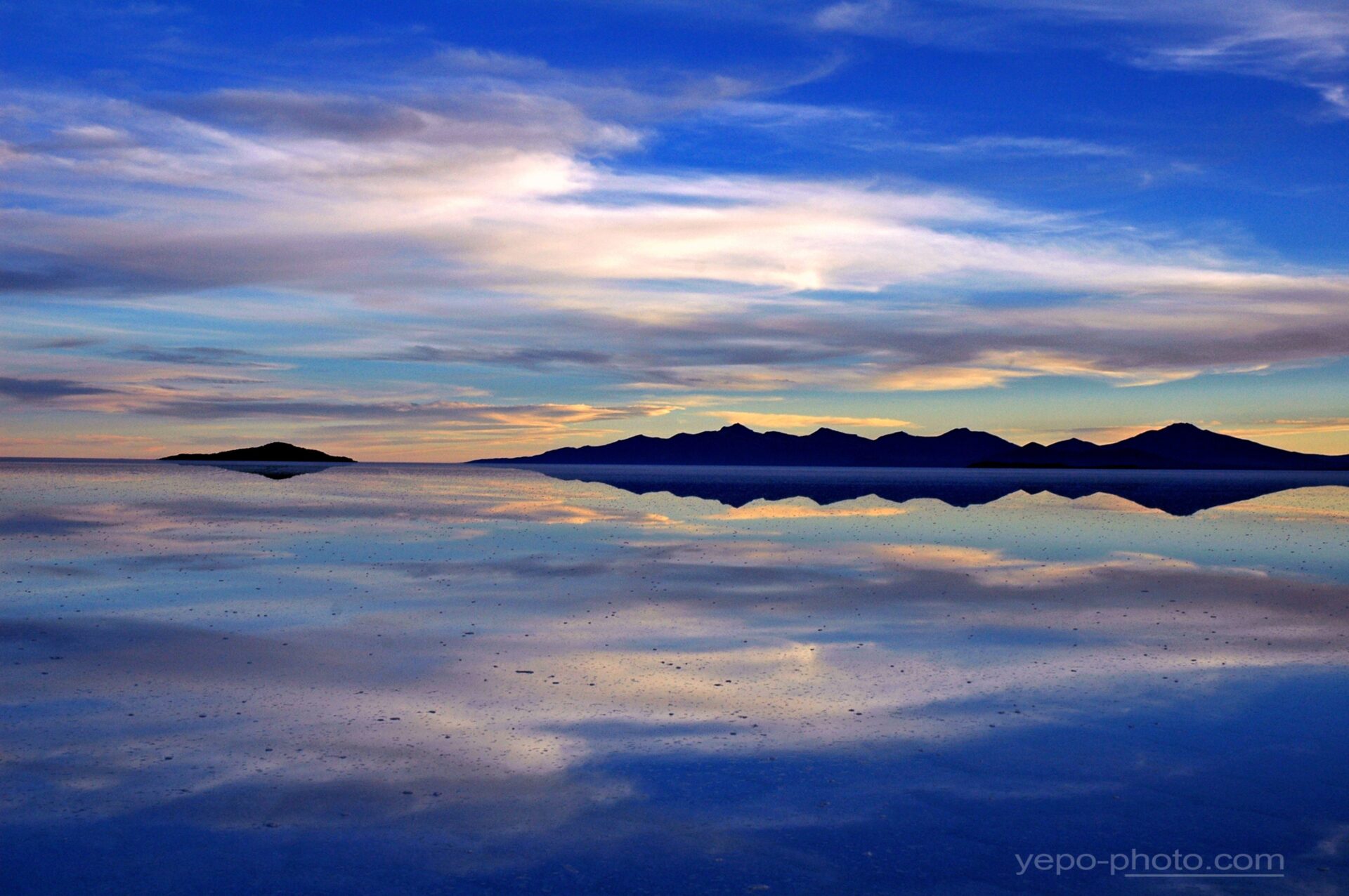 El Salar De Uyuni Reflections Evening Bolivia - Andean Trails